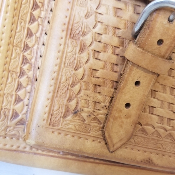 LARGE Vintage Mexican Tooled Leather Bag Crossbody Bag Great Condition S… - Picture 3 of 9
